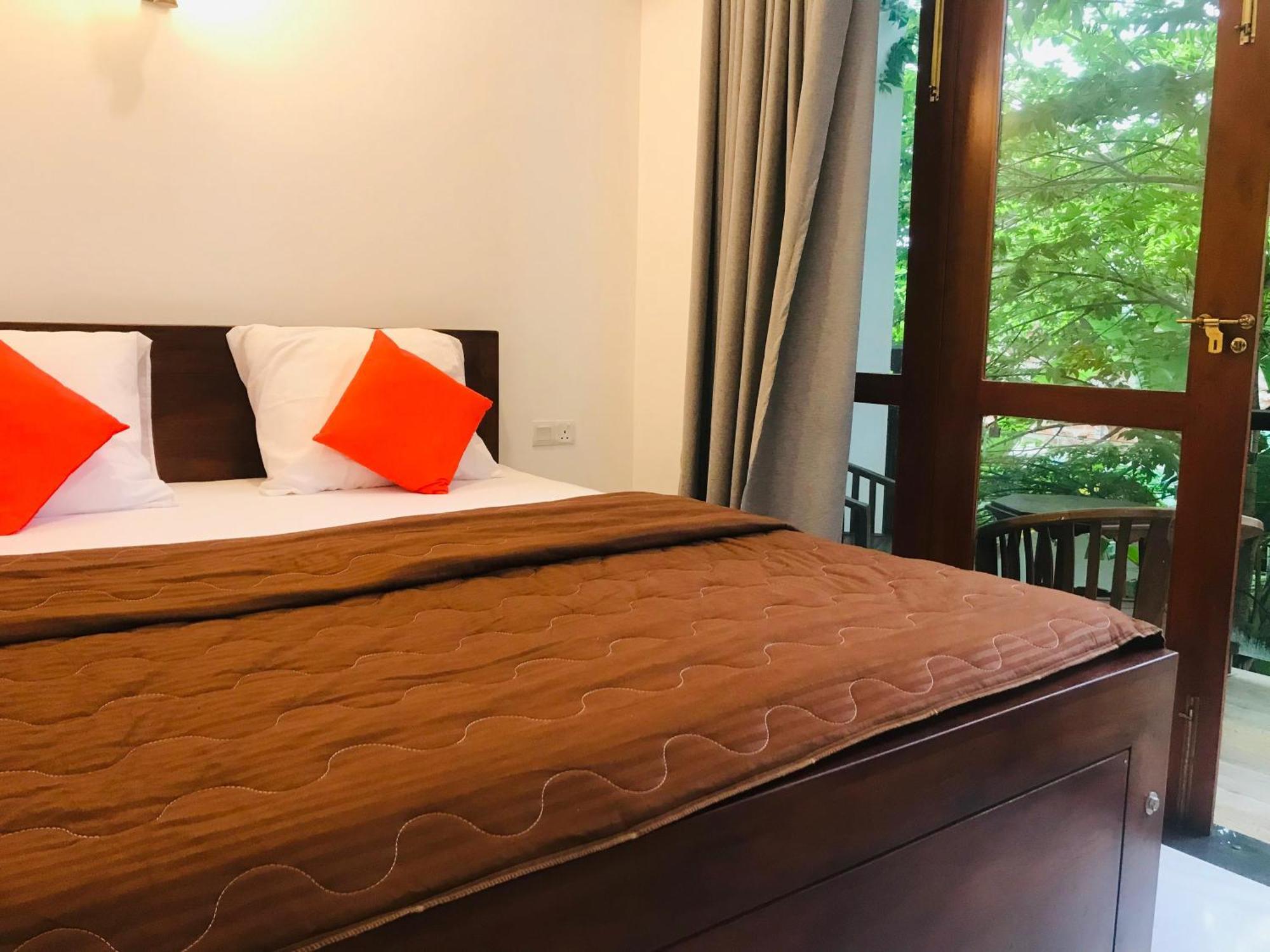 Blue Whales Hotel 히카두와 외부 사진